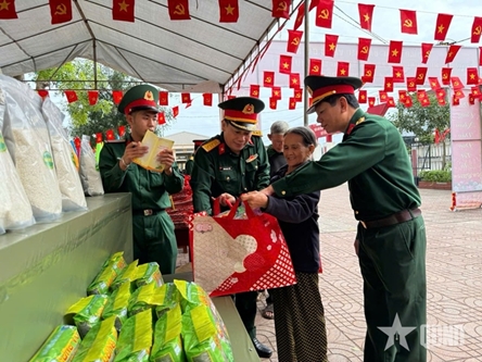Military–civilian ties strengthened in Van Tuong